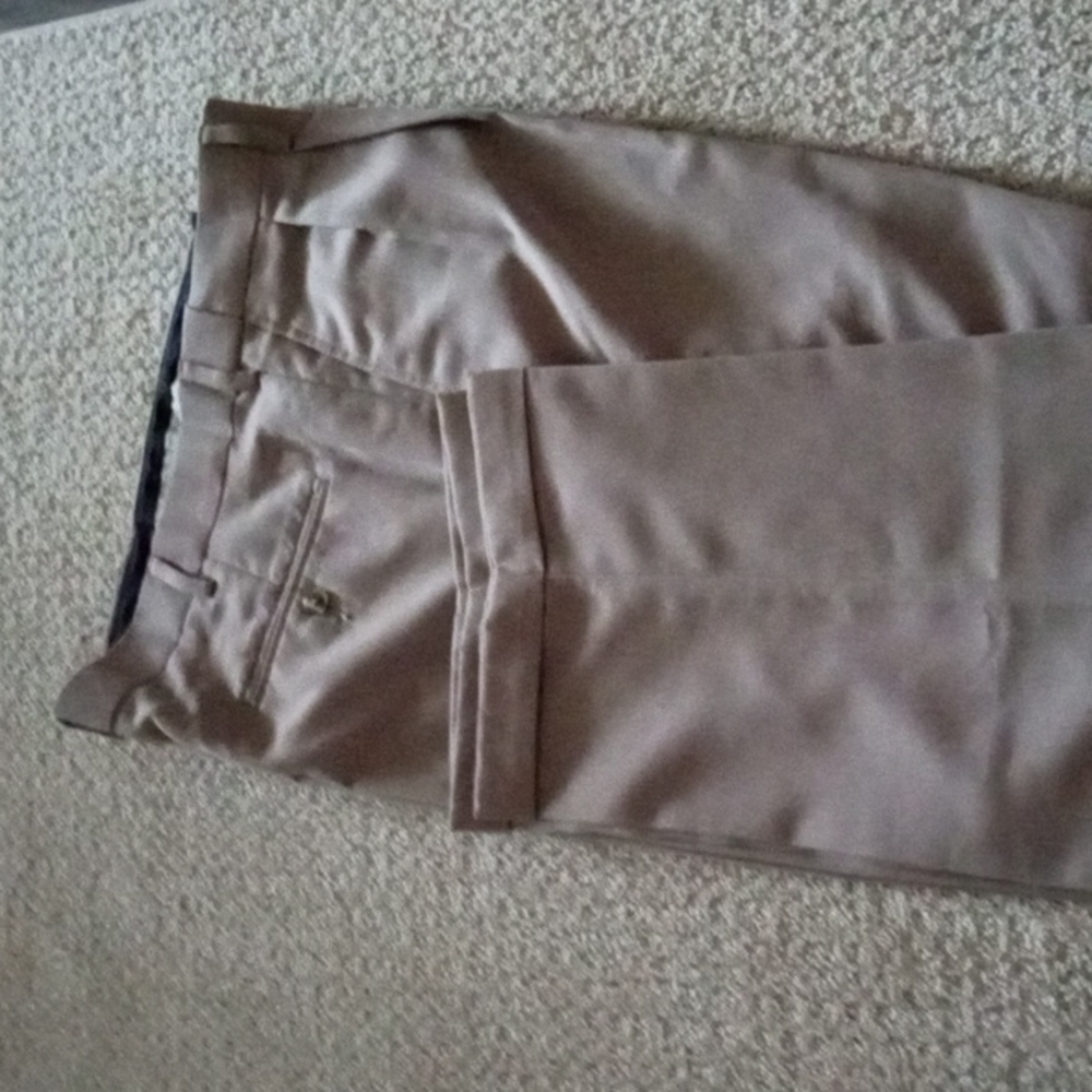 38x 34 Perry Ellis portfolio men's pleated and cuffs